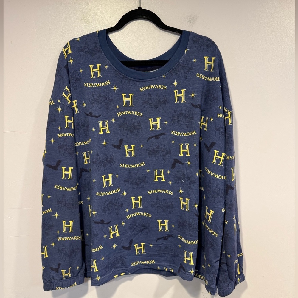 Wizarding World of Harry Potter‎ all over graphic long sleeve